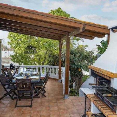 Les Moreres De Sitges, Mediterranean-style Family Escape Villa *