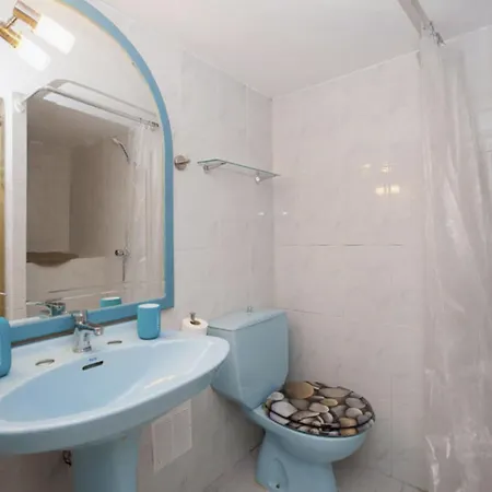 Les Moreres De Sitges, Mediterranean-style Family Escape Villa *
