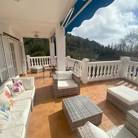 Les Moreres De Sitges, Mediterranean-style Family Escape Villa Sitges