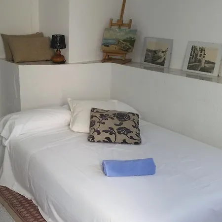 Les Moreres De Sitges, Mediterranean-style Family Escape Villa