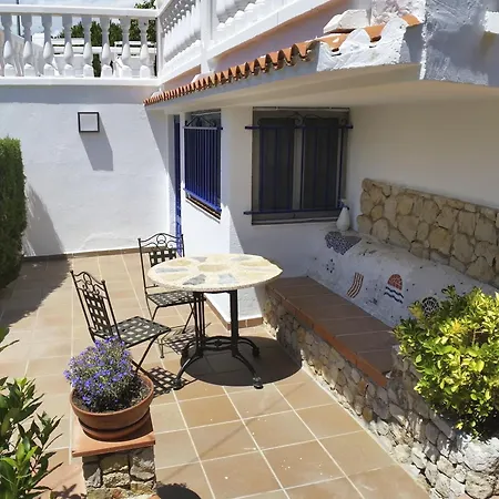 Les Moreres De Sitges, Mediterranean-style Family Escape