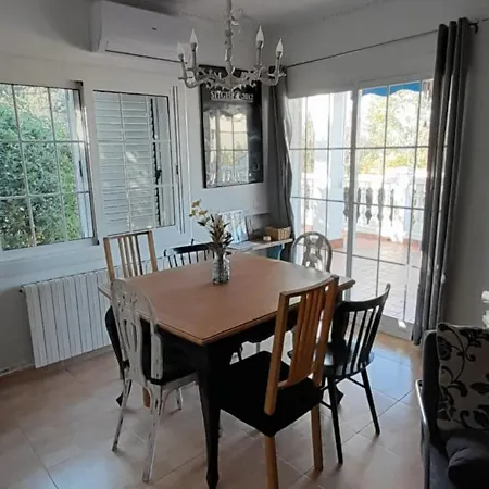 Les Moreres De Sitges, Mediterranean-style Family Escape Sitges